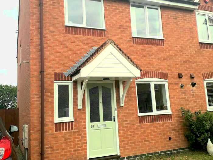 3 Bedroom Semi-Detached House To Rent In Clarks Lane, Newark, NG24