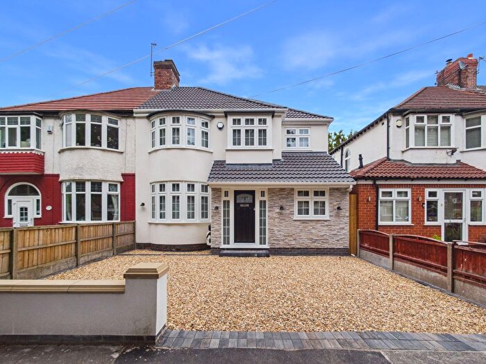 4 Bedroom Semi-Detached House For Sale In Booker Avenue, Allerton, Liverpool., L18