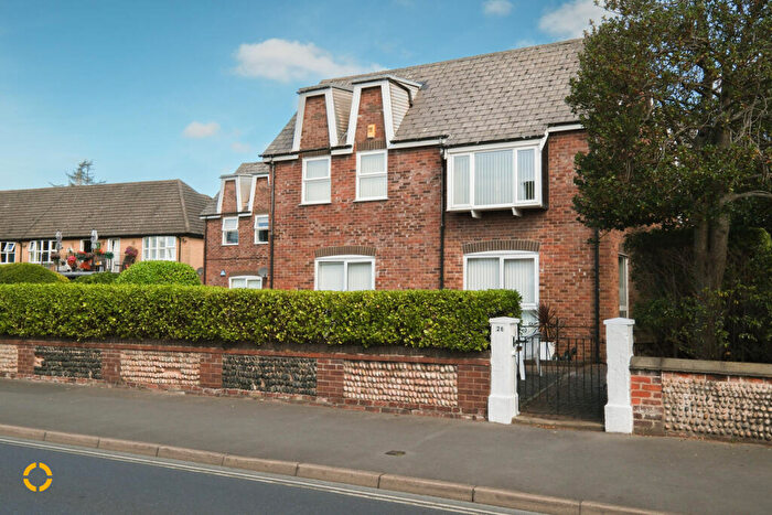 2 Bedroom Apartment For Sale In Church Road, Lytham St. Annes, FY8