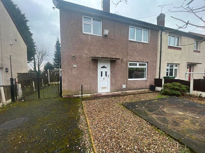 3 Bedroom Semi-Detached House To Rent In Goodwood Drive, Pendlebury, Swinton, Manchester, M27