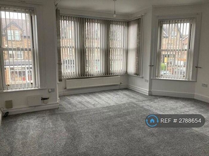 3 Bedroom Terraced House To Rent In Kings Road, Harrogate, HG1