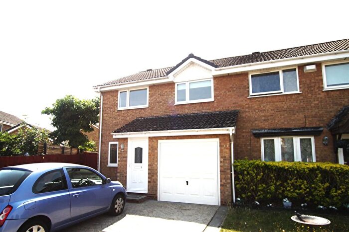 3 Bedroom Semi-Detached House To Rent In Evesham Close, Bournemouth, BH7