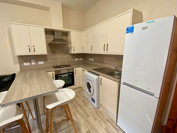 4 Bedroom Flat To Rent In Seagate, Dundee (City Centre), DD1