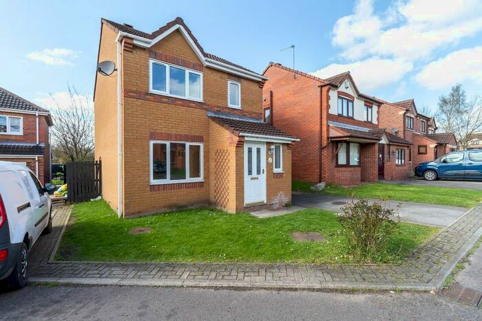 3 Bedroom Detached House To Rent In Dahl Drive, Castleford, WF10