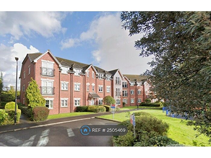 2 Bedroom Flat To Rent In Riding Close, Sale, M33