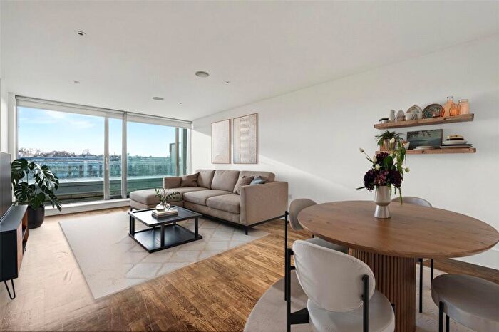 3 Bedroom Penthouse For Sale In Highbury Stadium Square, London, N5