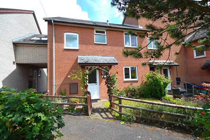 3 Bedroom End Of Terrace House For Sale In Lon Glanyrafon, Newtown, Powys, SY16