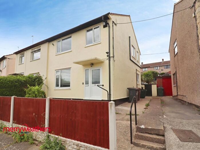 3 Bedroom Semi-Detached House For Sale In Limetree Crescent, Rawmarsh, Rotherham., S62