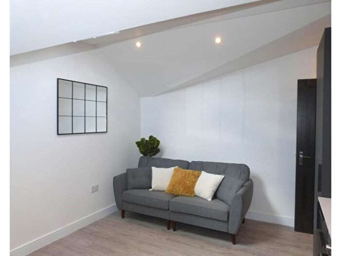 3 Bedroom Apartment To Rent In Sovereign Court, Derby Street, Orskirk, L39