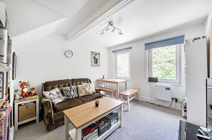 1 Bedroom Flat For Sale In Ashenden Walk, Tunbridge Wells, TN2