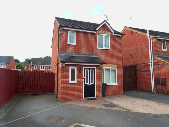 3 Bedroom Detached House To Rent In Copse Close, Leicester, LE2