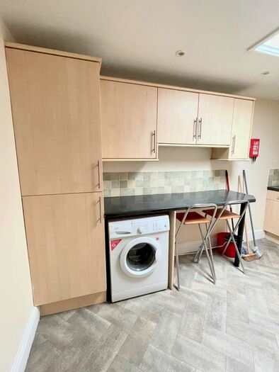 4 Bedroom Flat To Rent In Gloucester Road, Bristol, BS7