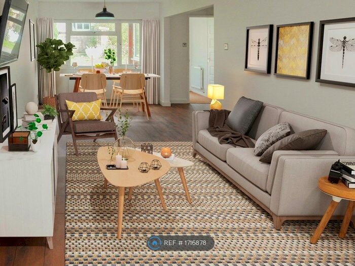 3 Bedroom Semi-Detached House To Rent In Tithebarn Grove, Reading, RG31