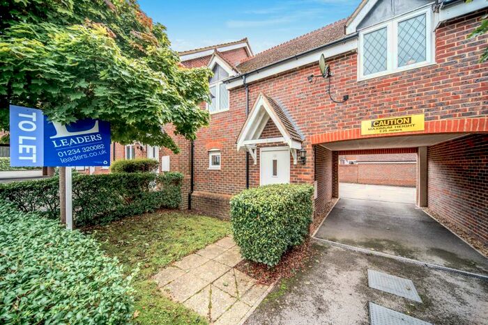 2 Bedroom Apartment To Rent In The Furlong, Oakley, MK43