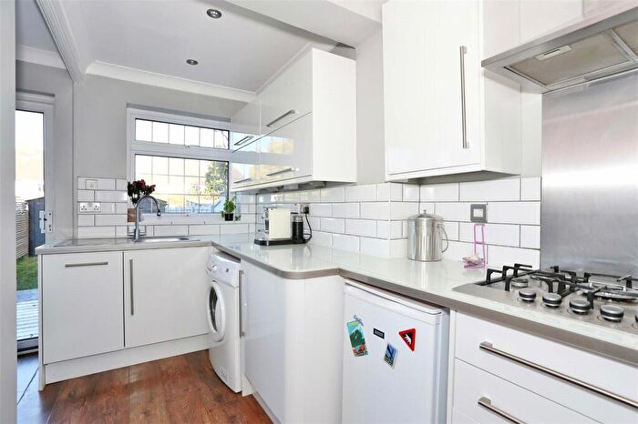 2 Bedroom End Of Terrace House To Rent In Palmeira Road, Bexleyheath, Kent, DA7