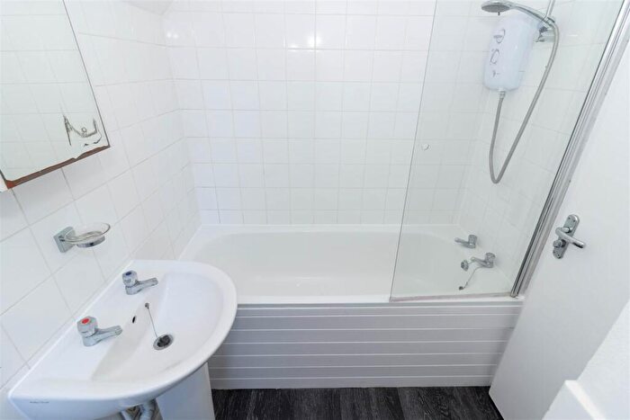 1 Bedroom Flat To Rent In Fonthill Road, Hove, BN3