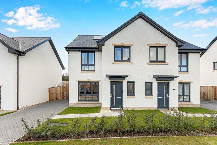 3 Bedroom Semi Detached House For Sale In Widnell Lane, Bonnyrigg, EH19