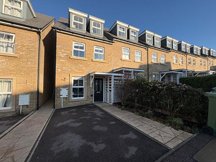 4 Bedroom House To Rent In Dale Street, Dartford, DA1