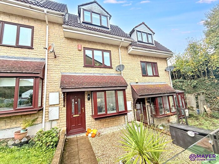 3 Bedroom Terraced House For Sale In Valley View Close, Plymouth, PL3