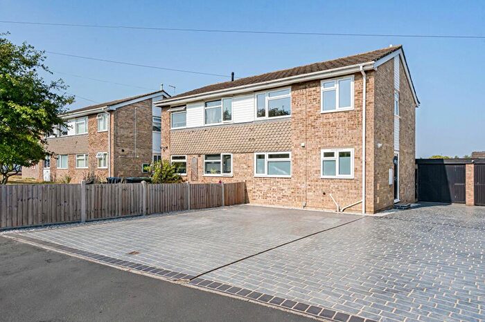 3 Bedroom Semi-Detached House For Sale In The Mallards, St Ives, Cambridgeshire., PE27