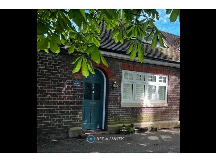 1 Bedroom Semi-Detached House To Rent In Yew Tree Cottages, Staines Upon Thames, TW18