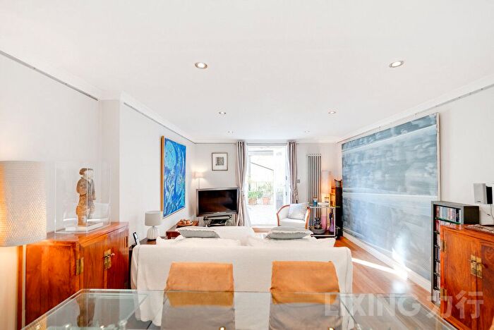 1 Bedroom Flat For Sale In Queen's Gate, South Kensington, SW7
