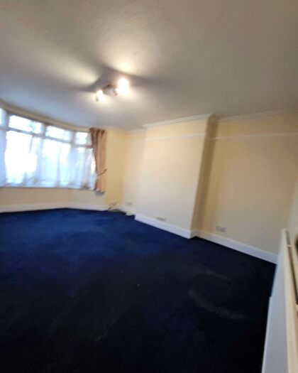 1 Bedroom Maisonette To Rent In Pinner View, HA1
