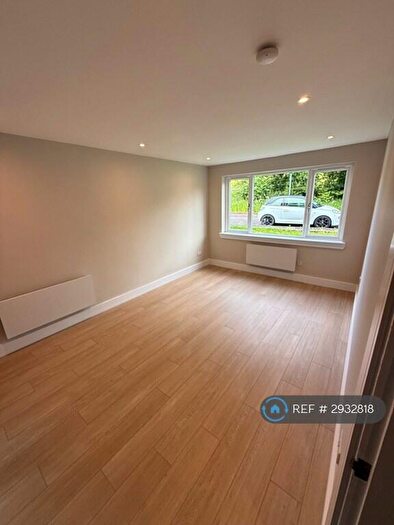 1 Bedroom Flat To Rent In Spateston Road, Johnstone, PA5