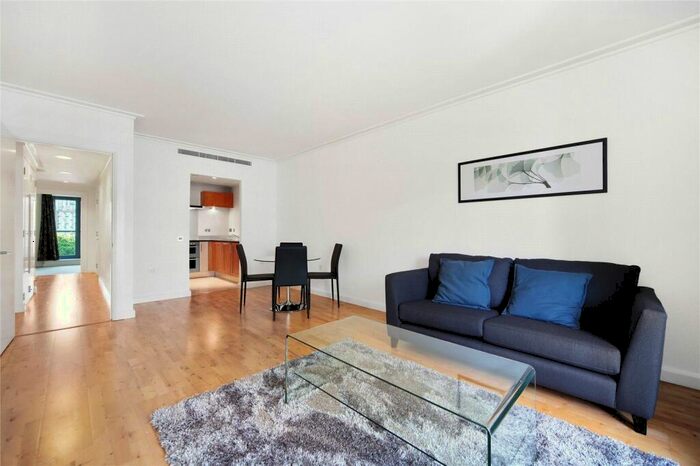 2 Bedroom Apartment To Rent In South Quay Square London, E14