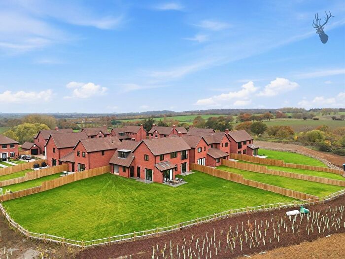 4 Bedroom Property For Sale In High House Farm, Stapleford Abbotts, RM4