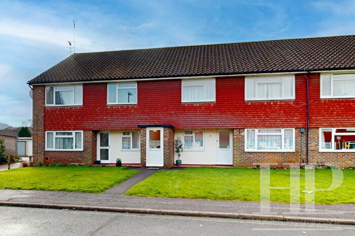 2 Bedroom Apartment To Rent In Marlow Court, Crawley, RH10