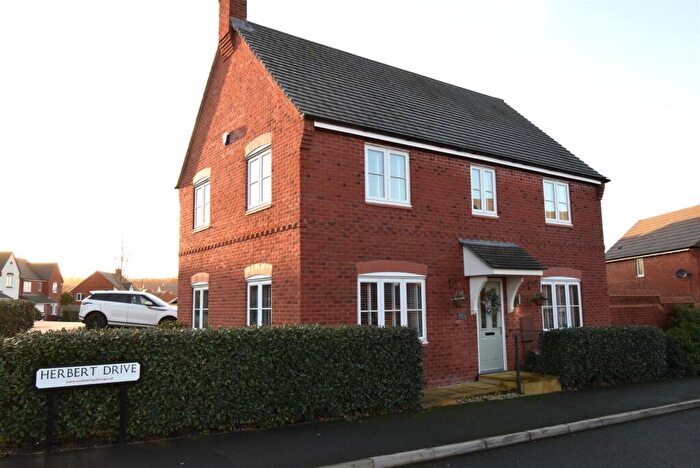 4 Bedroom Detached House For Sale In Herbert Drive, Hartshorne, Swadlincote, DE11