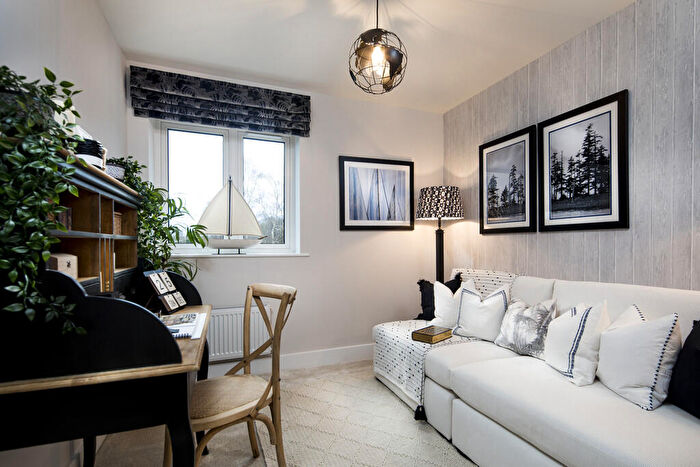 3 Bedroom Terraced House For Sale In Lake View Lane, Waters Edge, GU16