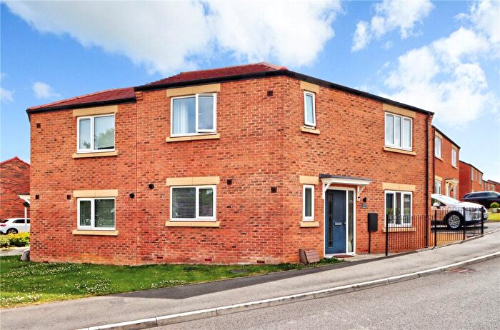 3 Bedroom Semi-Detached House For Sale In Oakfield Gardens, Peterlee, Durham, SR8