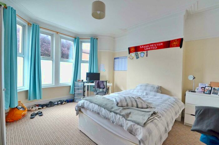 5 Bedroom Terraced House To Rent In Longmead Avenue, Bishopston, BS7