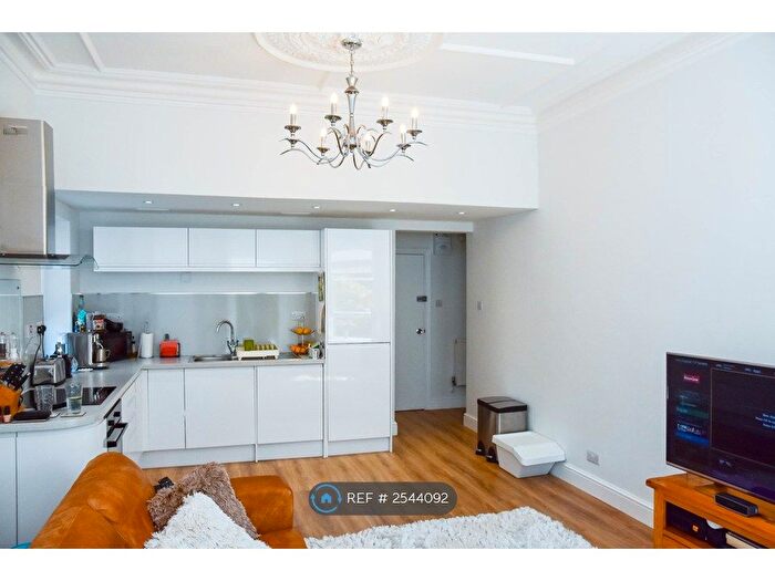 1 Bedroom Flat To Rent In Redland, Bristol, BS6