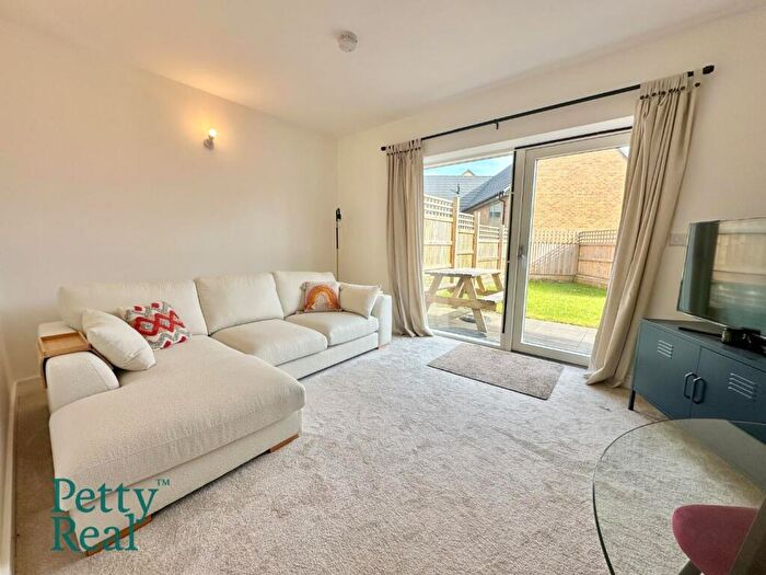 2 Bedroom Semi-Detached House For Sale In Trough Laithe, Barrowford, BB9