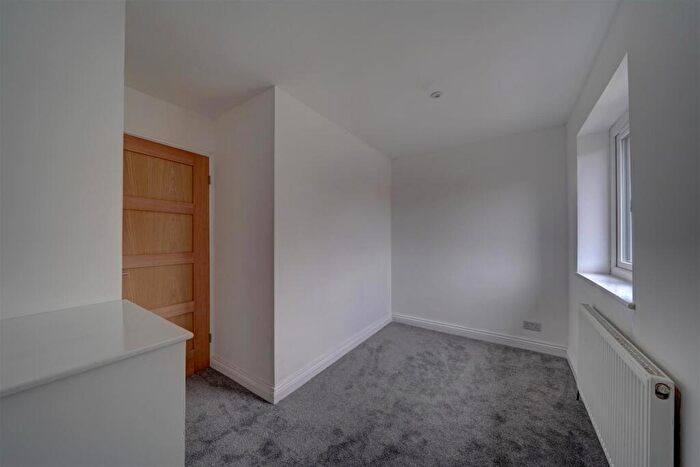 4 Bedroom Detached House For Sale In Coppice Lane, Brierley Hill, DY5