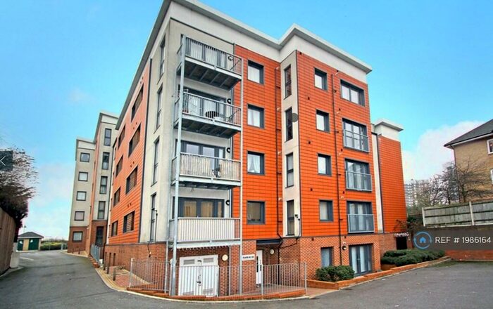 2 Bedroom Flat To Rent In Wharf House, Erith, DA8