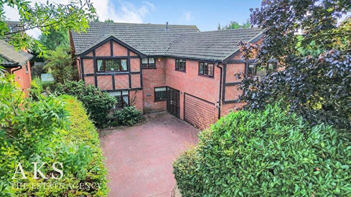 5 Bedroom Detached House For Sale In Back Lane, Hilton, DE65