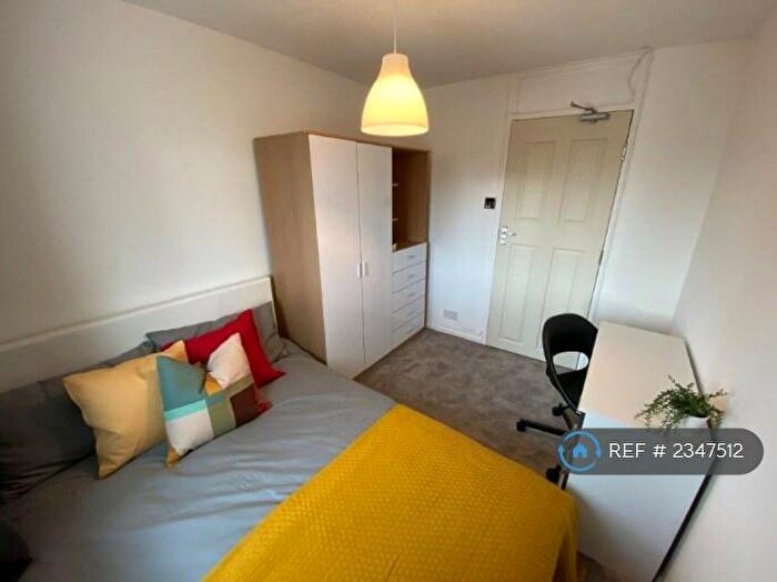 5 Bedroom End Of Terrace House To Rent In Herald Close, Beeston, Nottingham, NG9