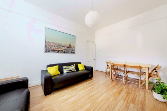 3 Bedroom Property To Rent In Bayswater Road, NE2