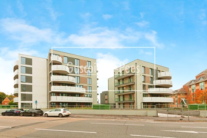 2 Bedroom Flat To Rent In Farnborough Road, Farnborough, GU14