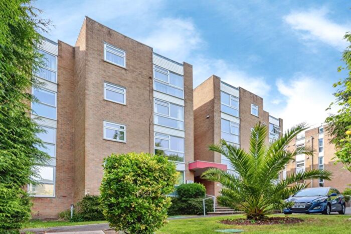 2 Bedroom Flat For Sale In St. Winifreds Road, Bournemouth, Dorset, BH2