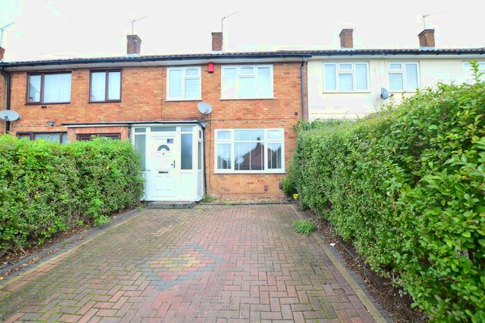 3 Bedroom Terraced House To Rent In Woodford Way, Slough SL2
