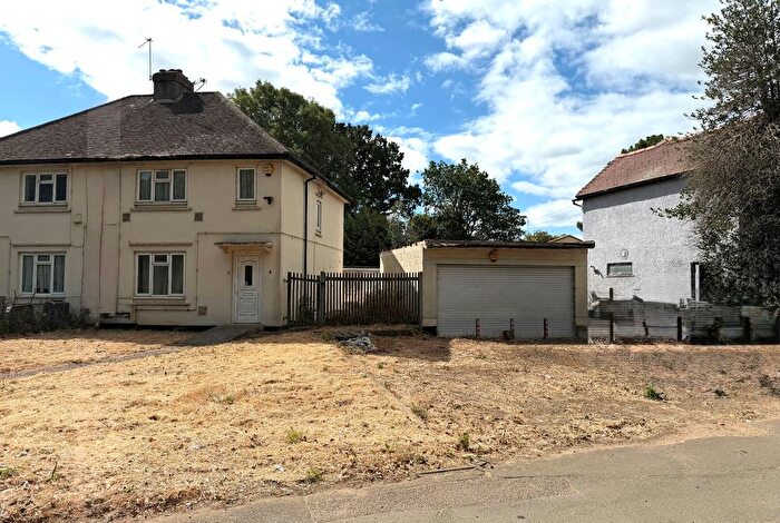 3 Bedroom Semi-Detached House For Sale In Colnbrook, Slough, SL3