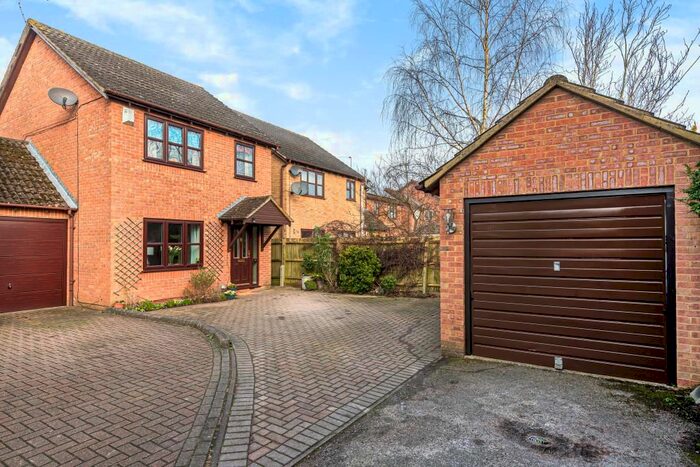 3 Bedroom Terraced House To Rent In Melrose, Bracknell, RG12