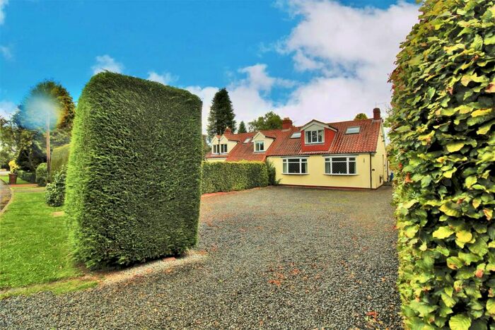 3 Bedroom Semi-Detached House To Rent In Western Way, Ponteland, Newcastle Upon Tyne, NE20