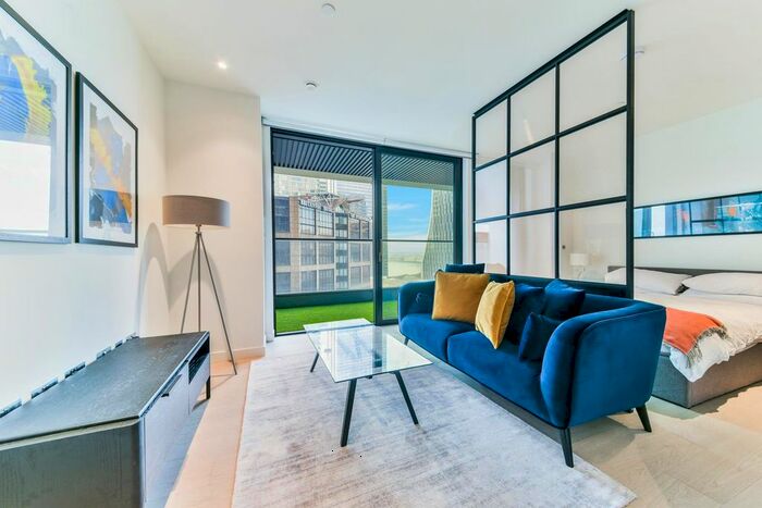 Studio To Rent In Bagshaw Building, Wardian, London, E14