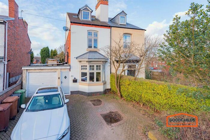 4 Bedroom Semi-Detached House To Rent In Station Road, Aldridge, Walsall, WS9